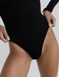 Body Staff pe black