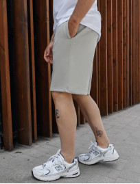 Pantaloni scurți tricotați Staff light gray