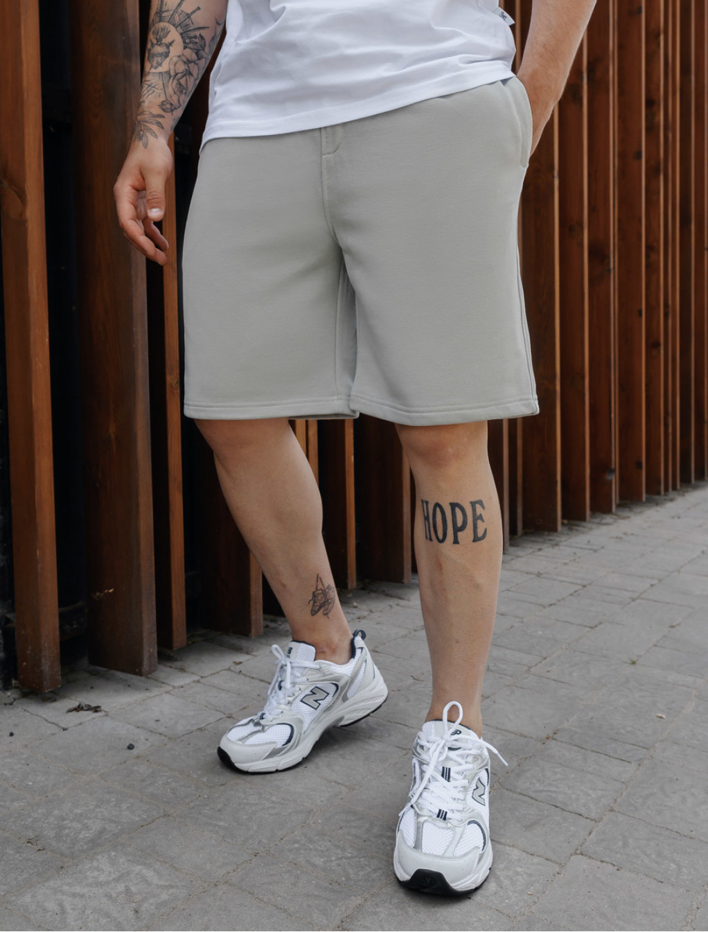 Pantaloni scurți tricotați Staff light gray