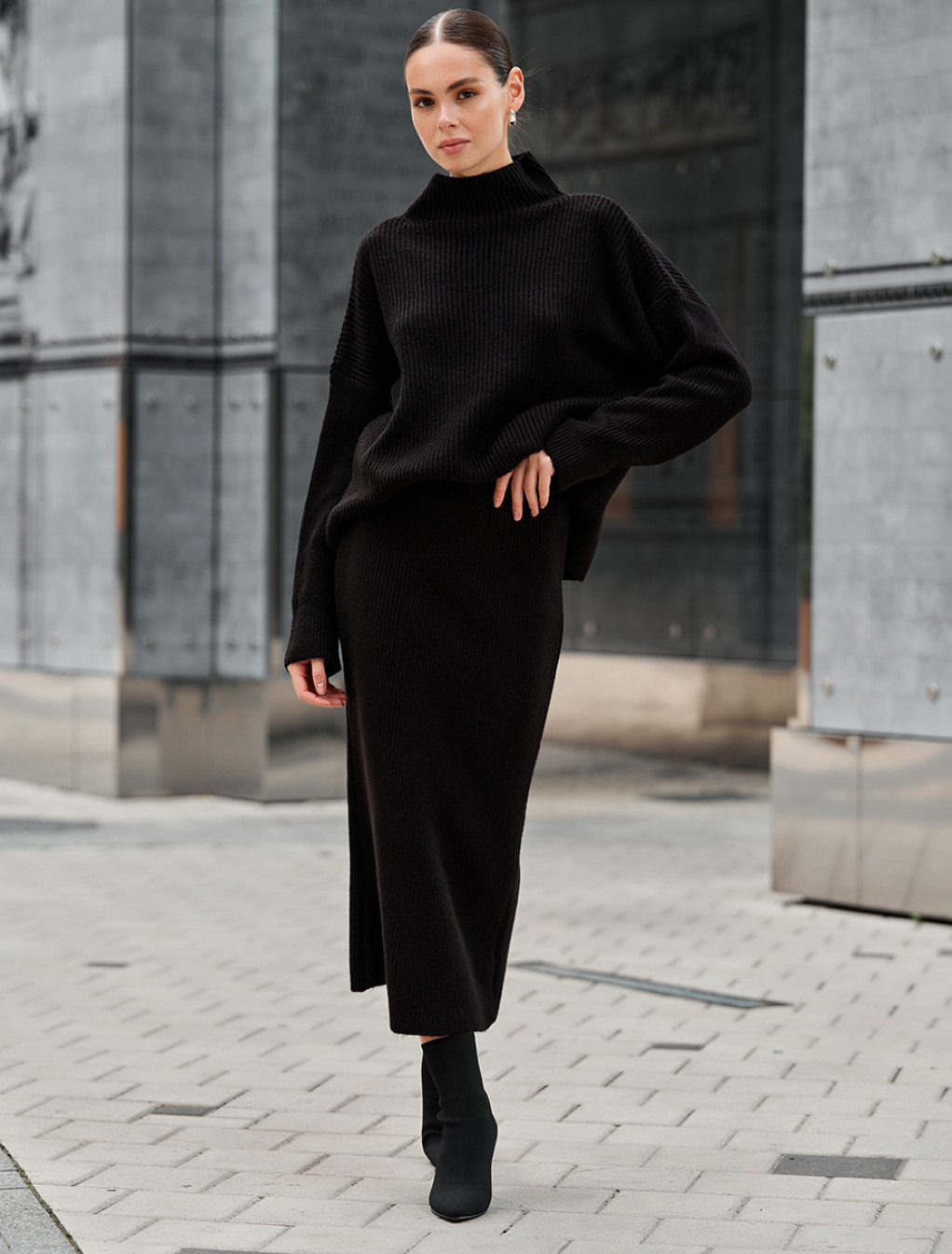 Costum tricotat de damă Staff soft black oversize