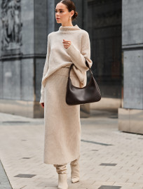 Costum tricotat de damă Staff soft beige oversize