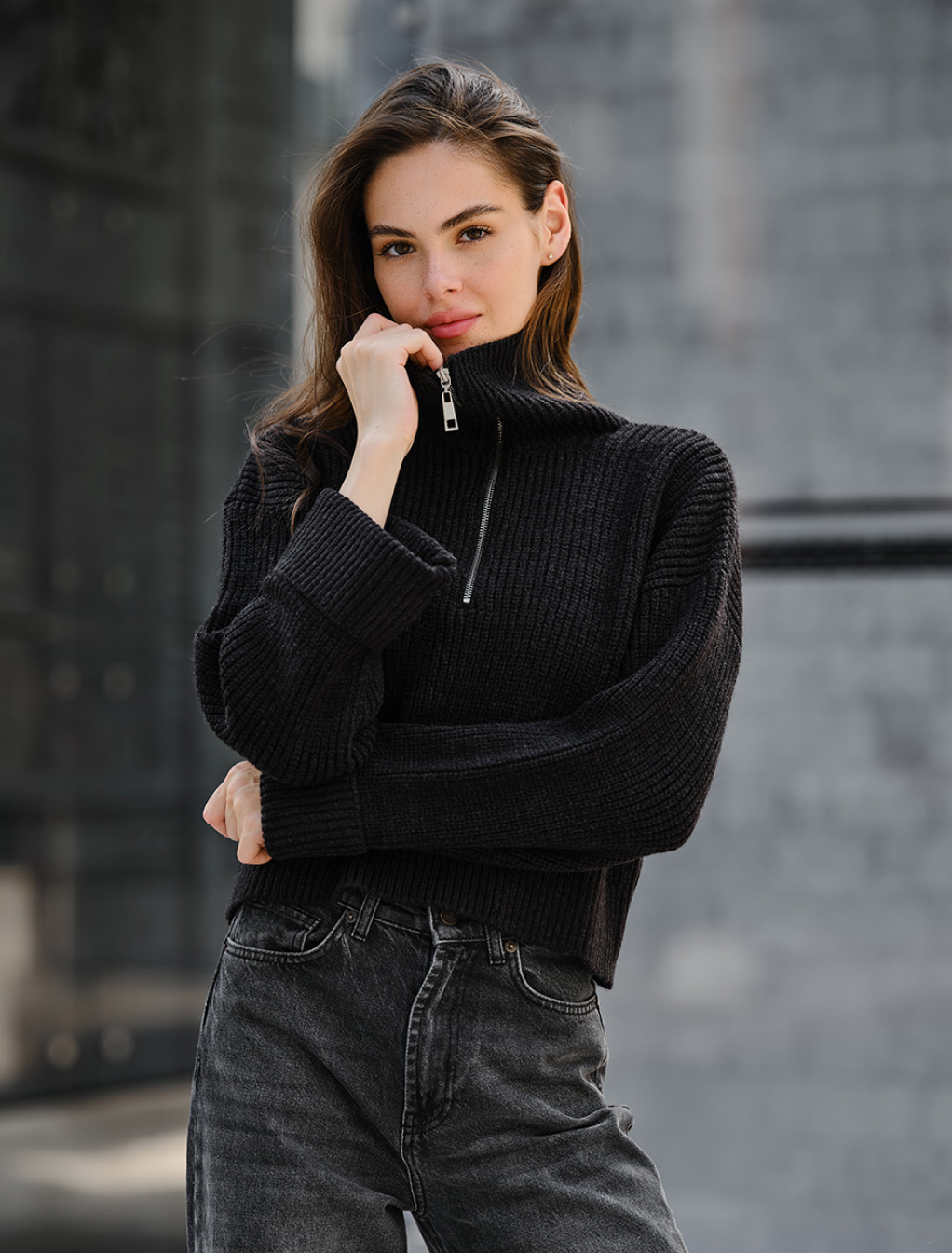 Pulover tricotat de damă Staff soli black zip
