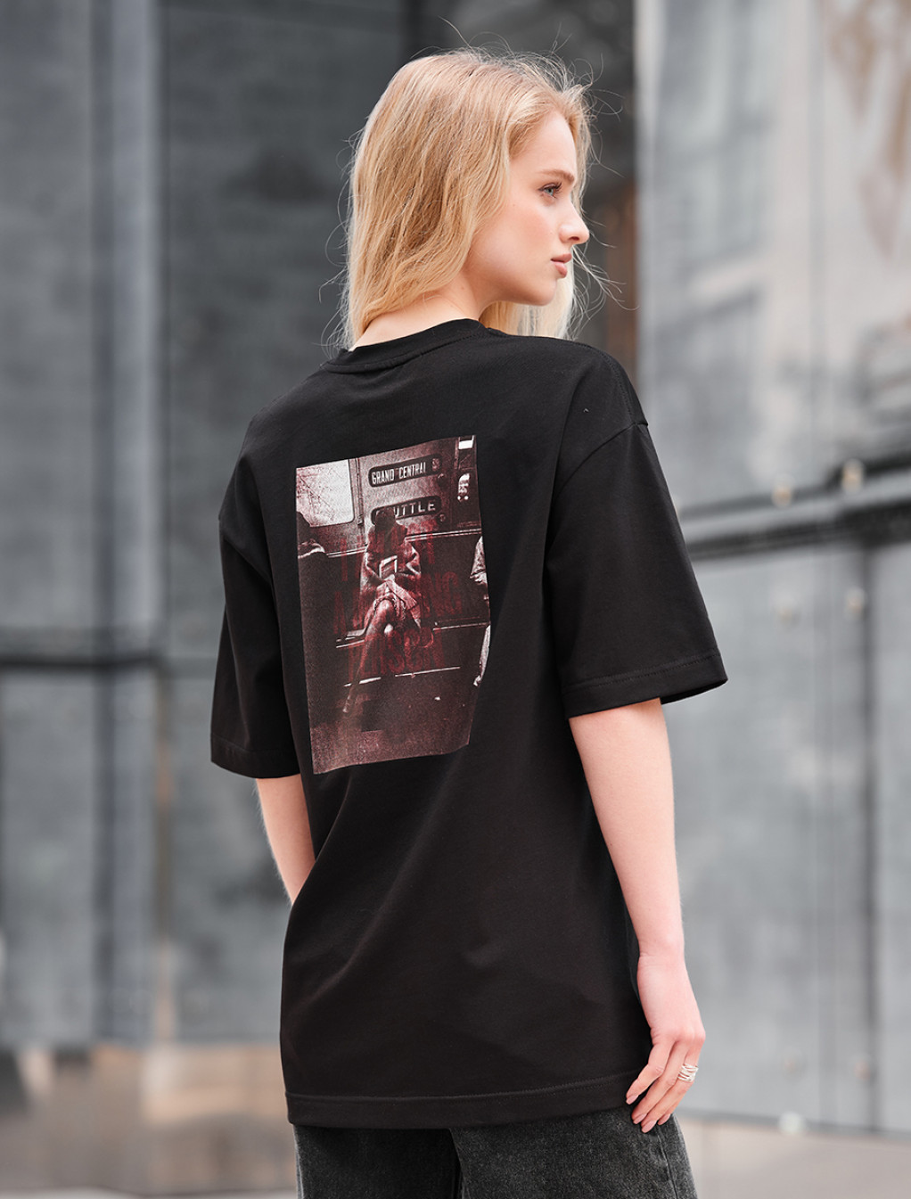 Tricou de damă Staff central oversize