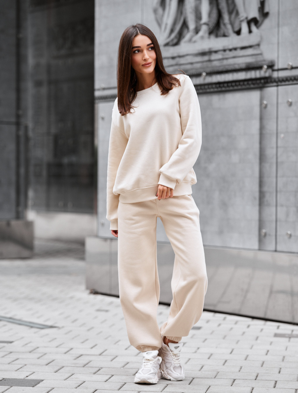 Costum de trening de damă Staff volu milk oversize fleece