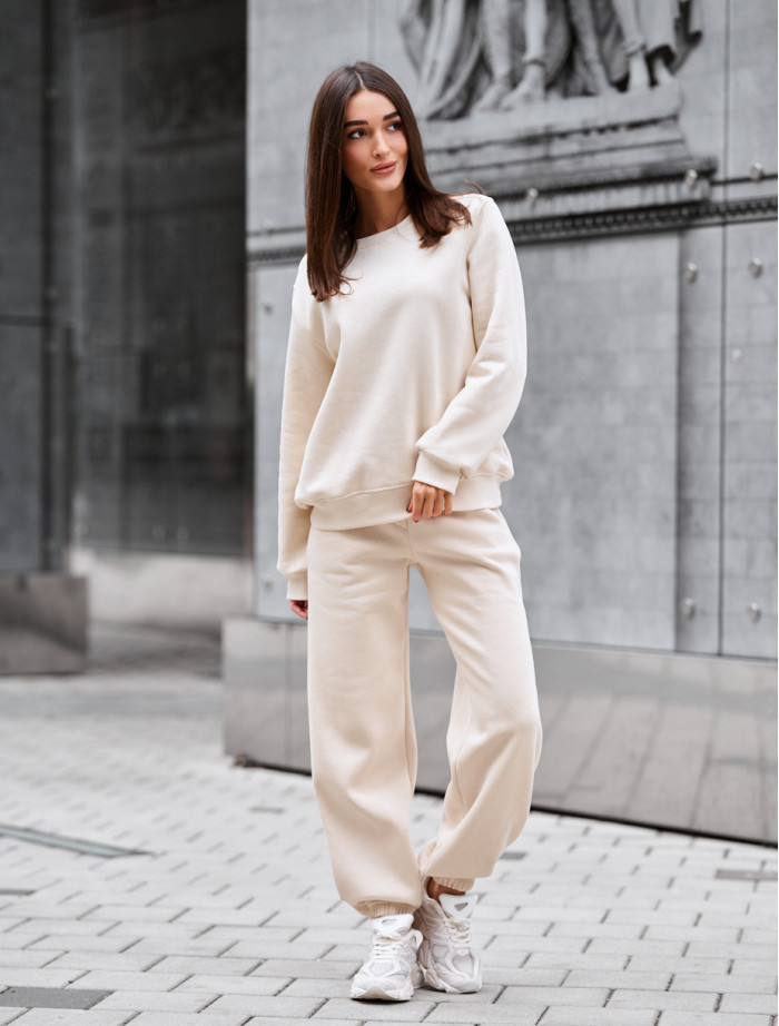 Costum de trening de damă Staff volu milk oversize fleece