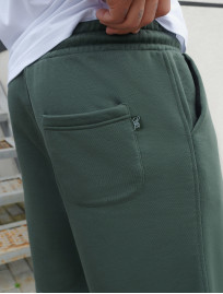 Pantaloni scurți tricotați Staff green