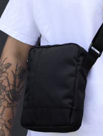 Geantă de umăr Staff black