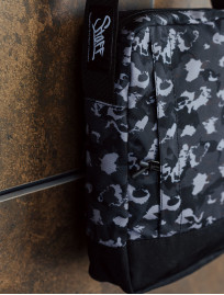 Geantă de umăr Staff black & gray camo