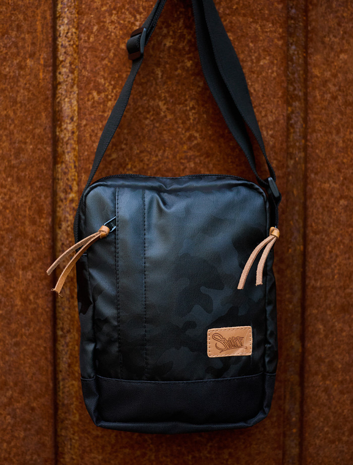 Geantă de umăr Staff black camo