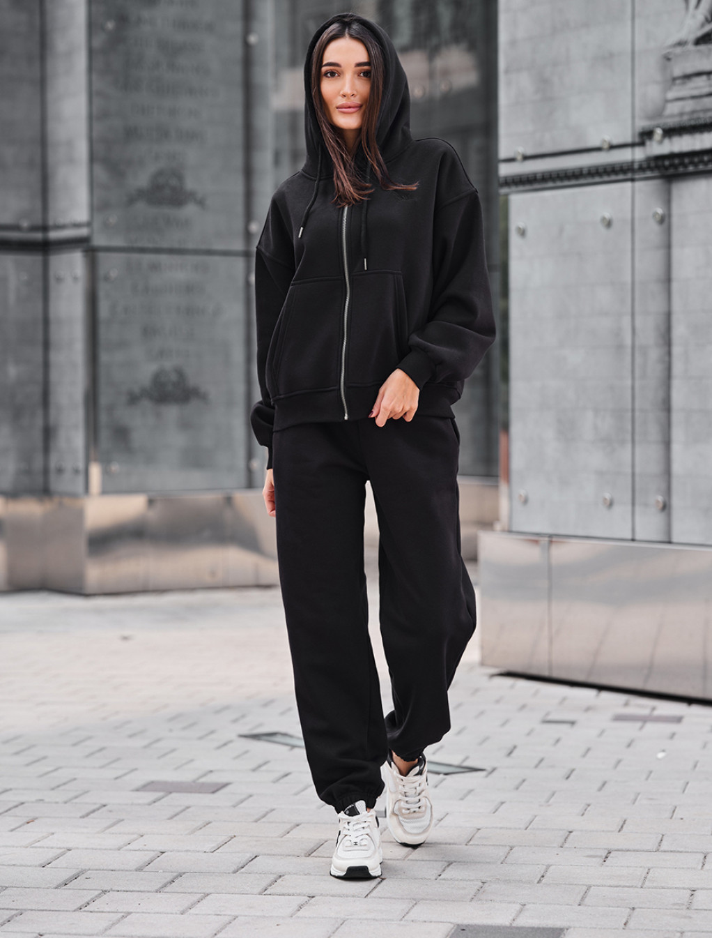 Costum de trening de damă Staff on black oversize fleece