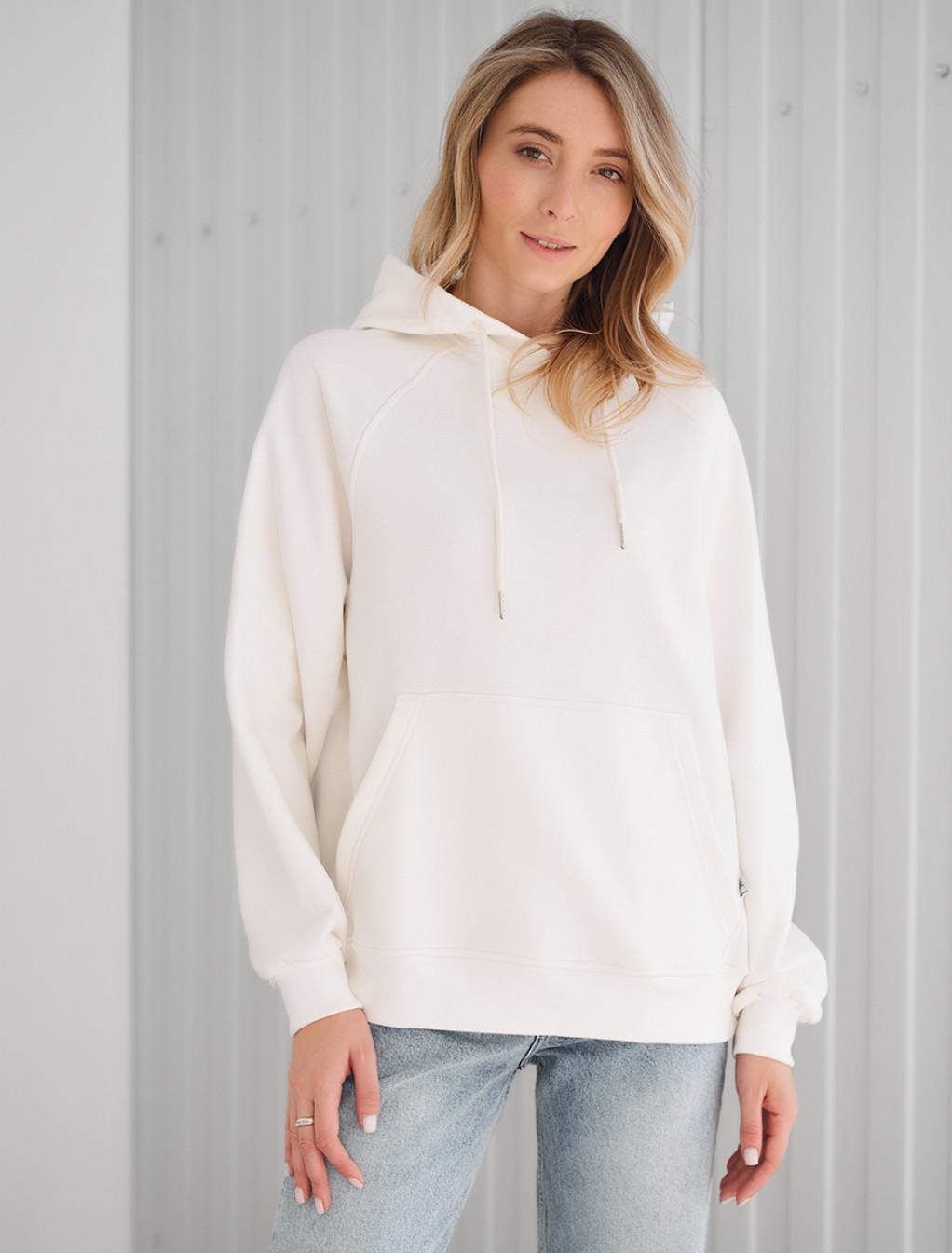 Hanorac de damă Staff am white oversize