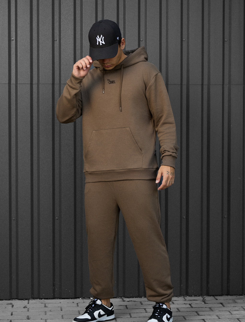 Costum de trening Staff fad brown