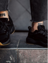 Adidași Staff black