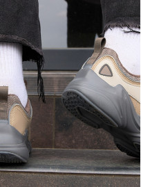 Adidași Staff brown