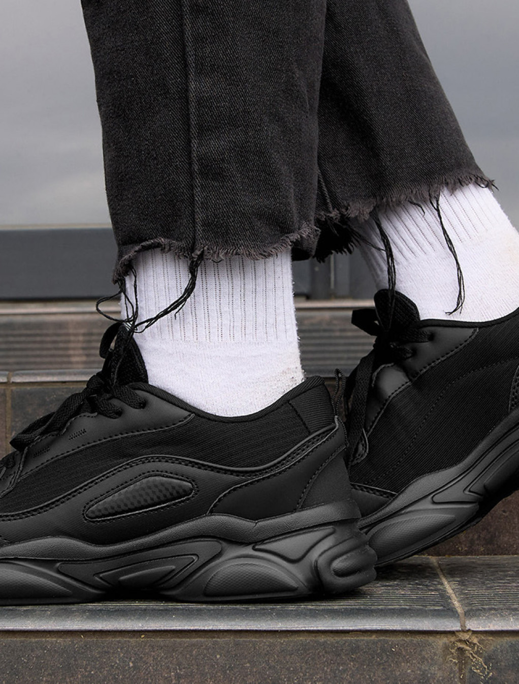 Adidași Staff black