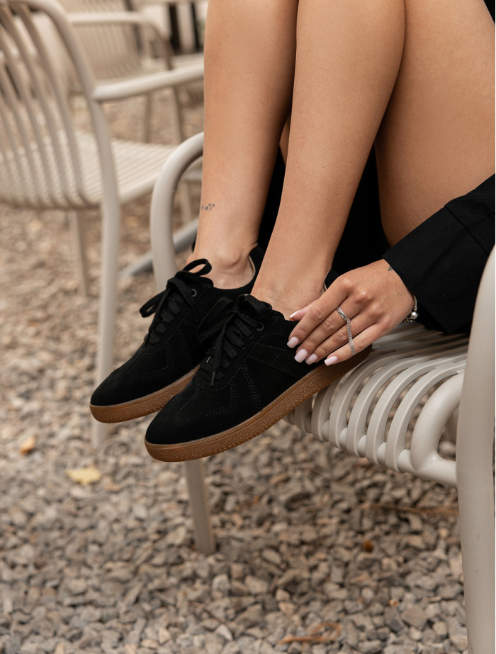 Adidași de damă Staff black