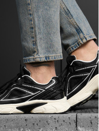 Adidași Staff black