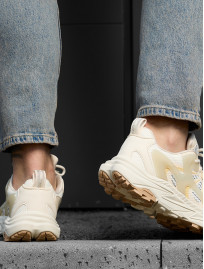 Adidași Staff beige