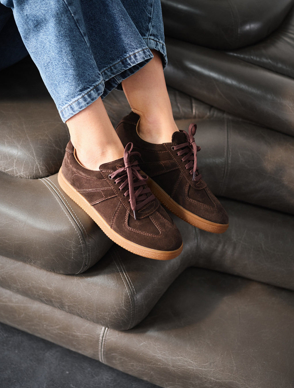 Adidași de damă Staff brown