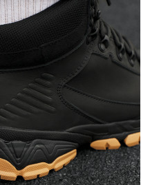 Adidași de iarnă Staff black (хутро)