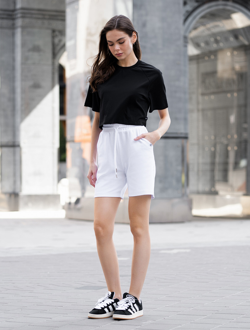 Pantaloni scurți de damă Staff white oversize