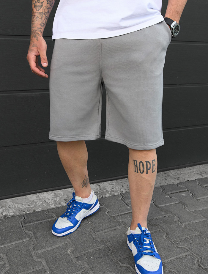 Pantaloni scurți tricotați Staff nes light gray