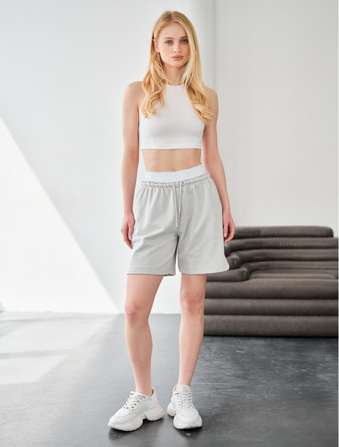 Pantaloni scurți Staff moo light gray