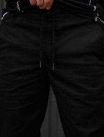 Joggeri Staff pa black