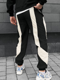 Joggeri Staff ol black & white