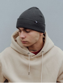 Шапка Staff dark gray basic