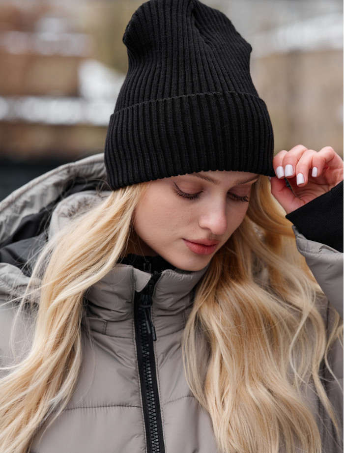 Căciulă de damă Staff black basic