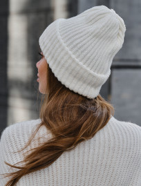 Căciulă de damă Staff 4 white