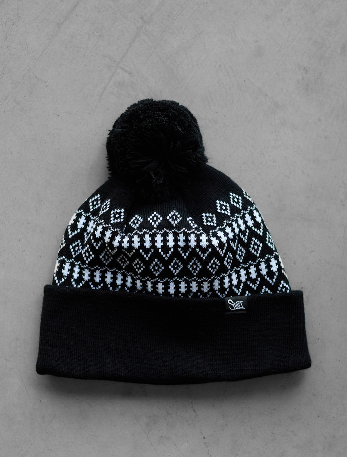 Căciulă Staff black & white pattern