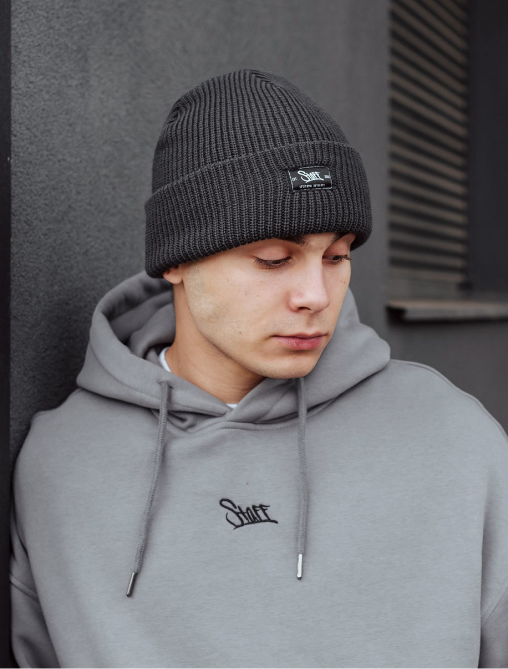 Căciulă Staff m12 gray logo basic