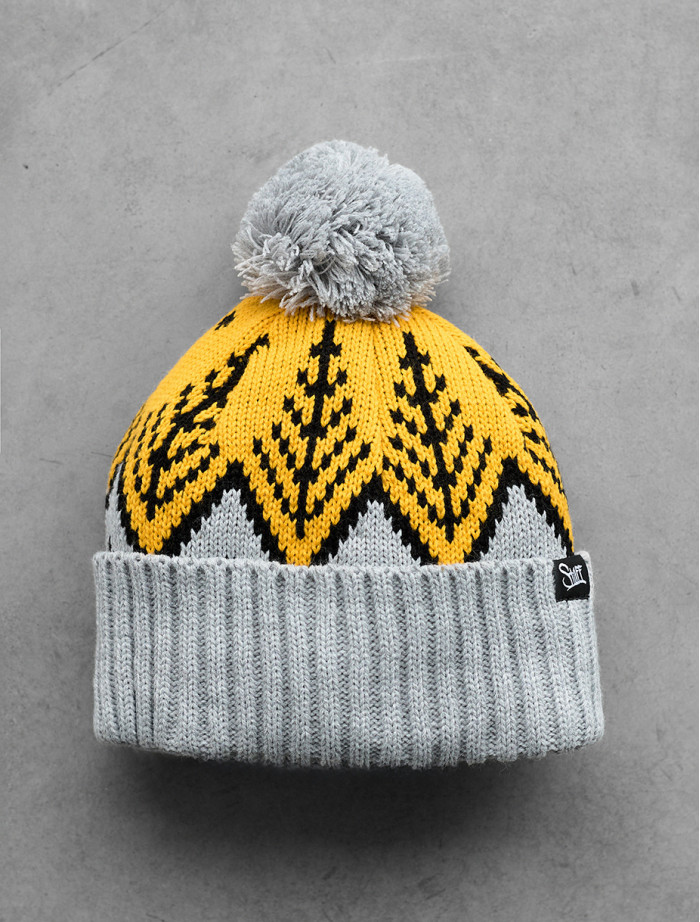 Căciulă Staff yellow & gray pattern pompon