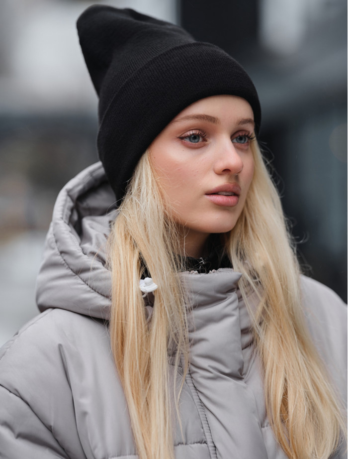 Căciulă de damă Staff 19 black