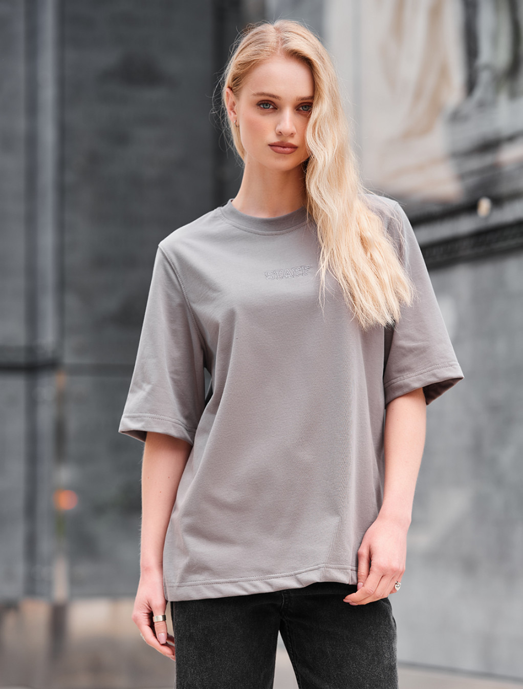 Tricou de damă Staff is logo gray