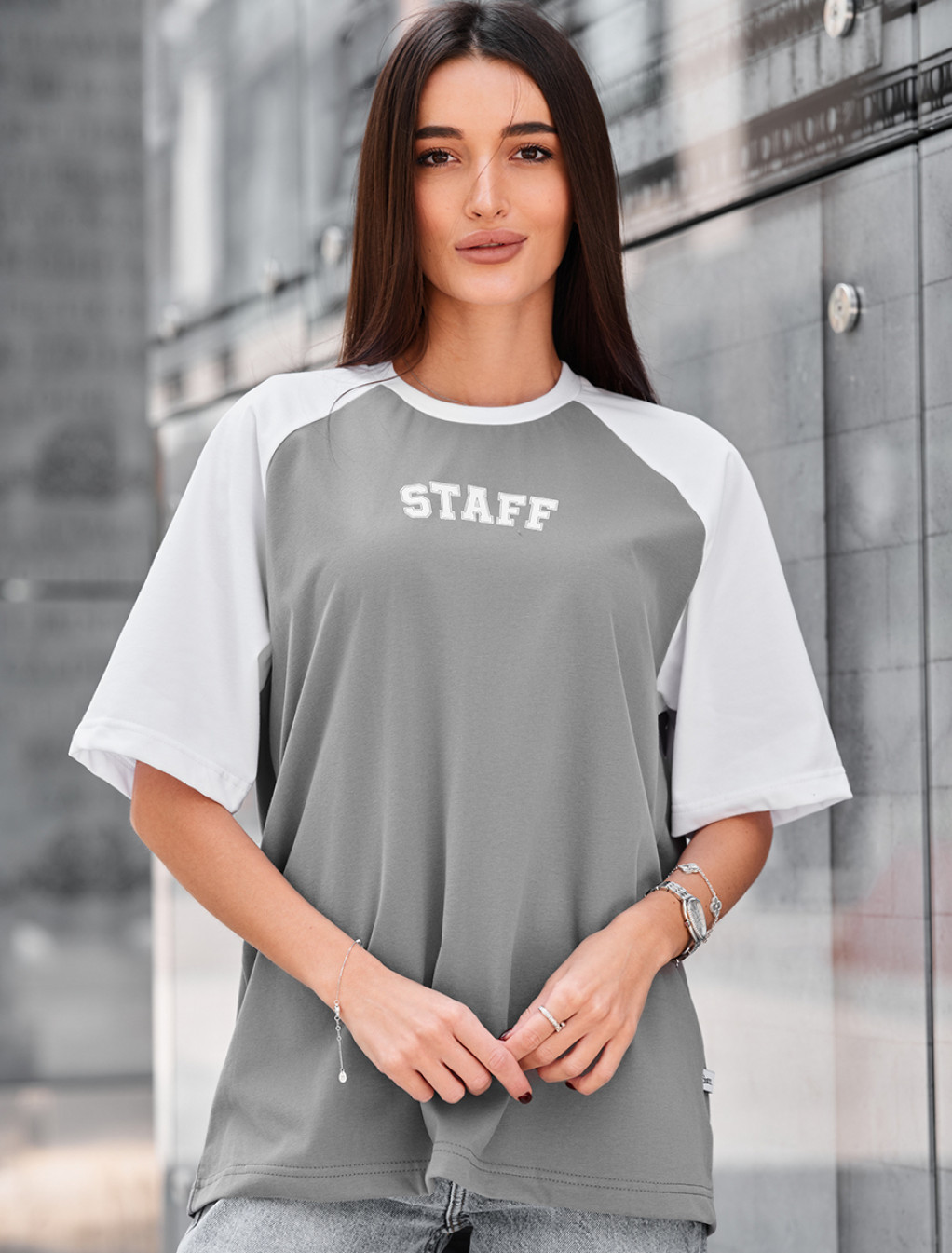 Tricou de damă Staff ed white & gray logo oversize
