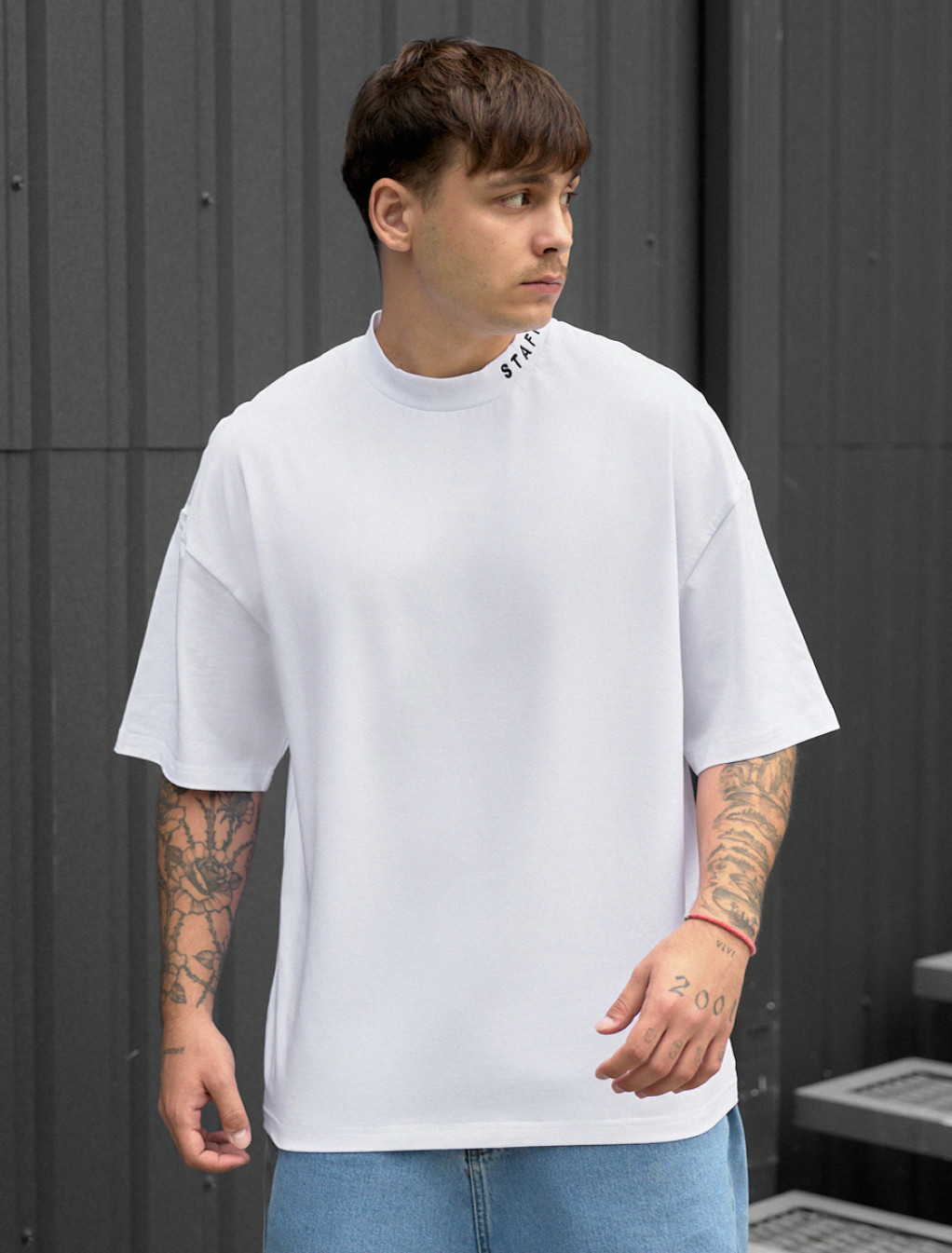 Tricou Staff logo neck 2 oversize