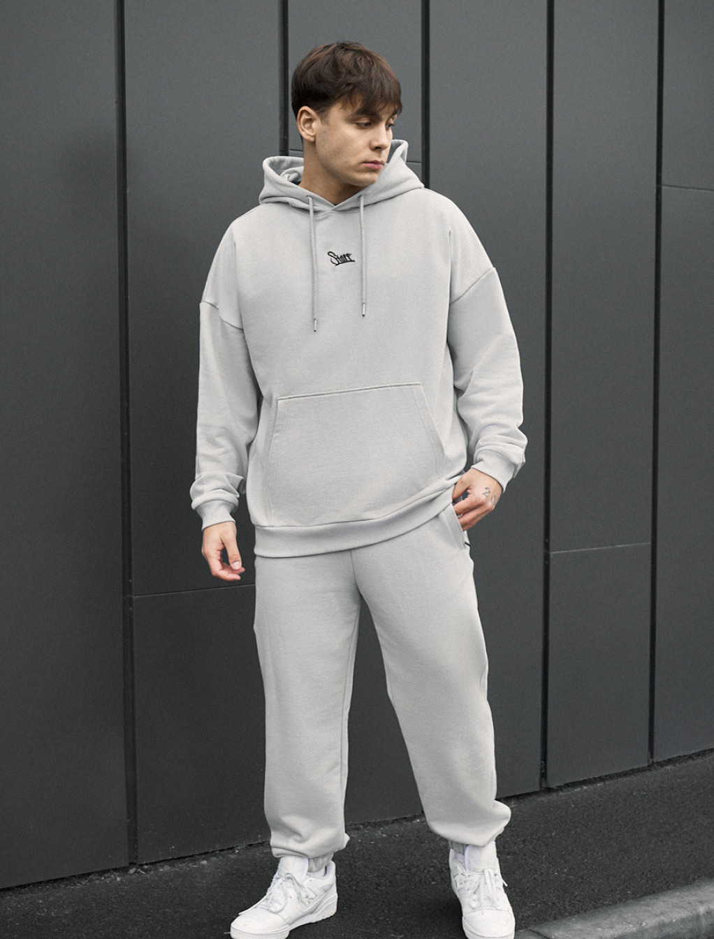 Costum de trening Staff sei logo light gray oversize