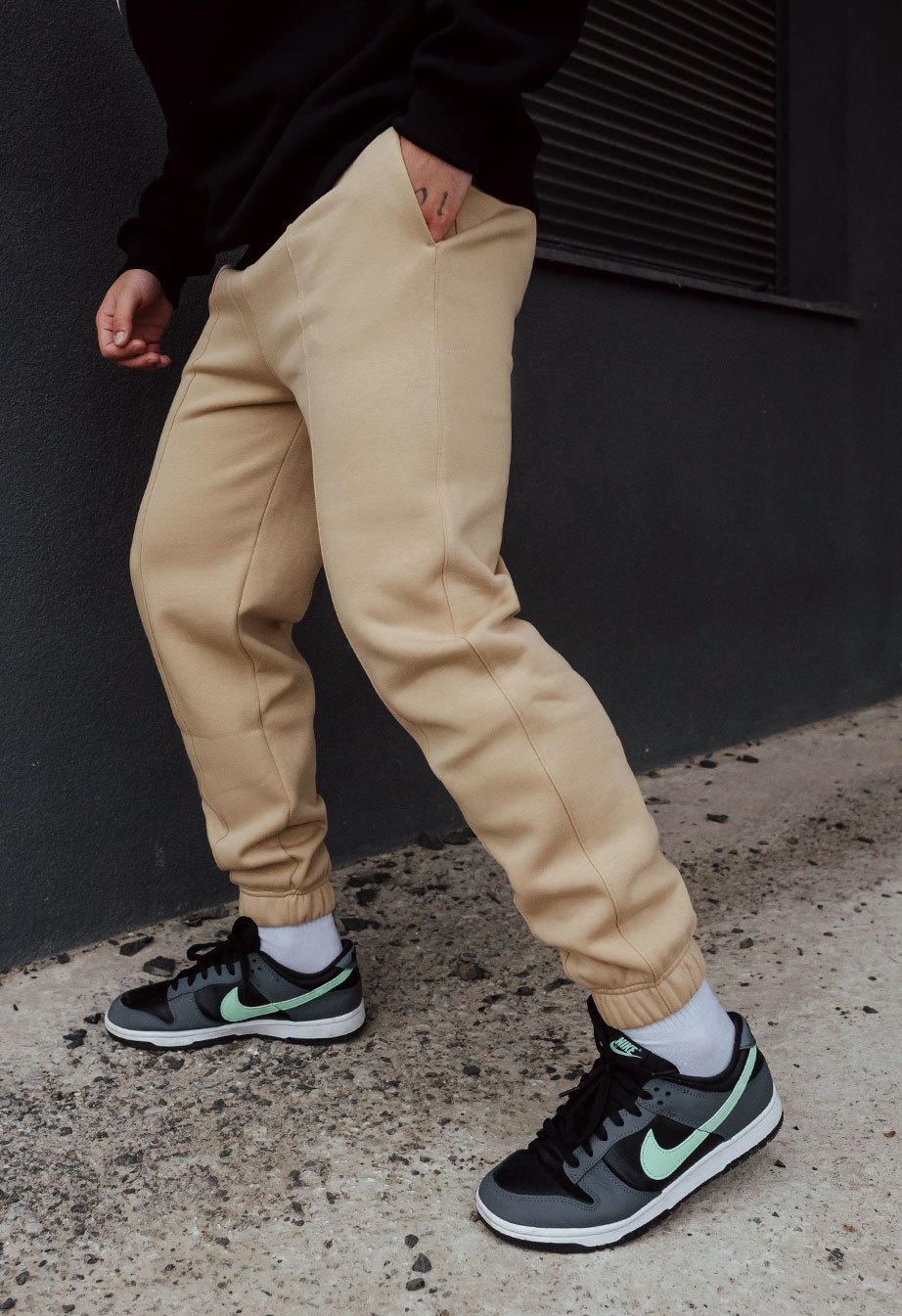 Pantaloni de trening Staff pa beige fleece