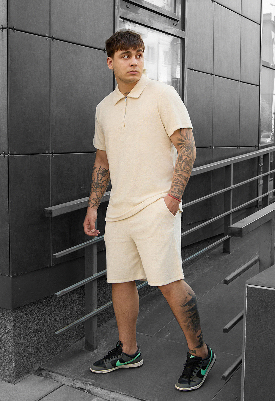 Set de vară tricou + pantaloni scurți Staff ch milk