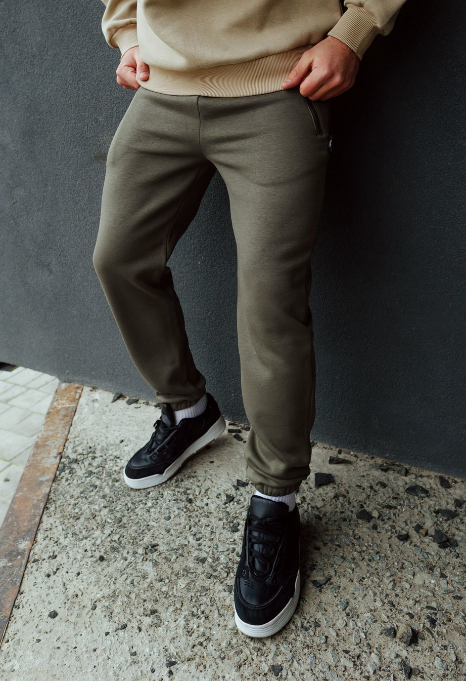 Pantaloni de trening Staff khaki fleece