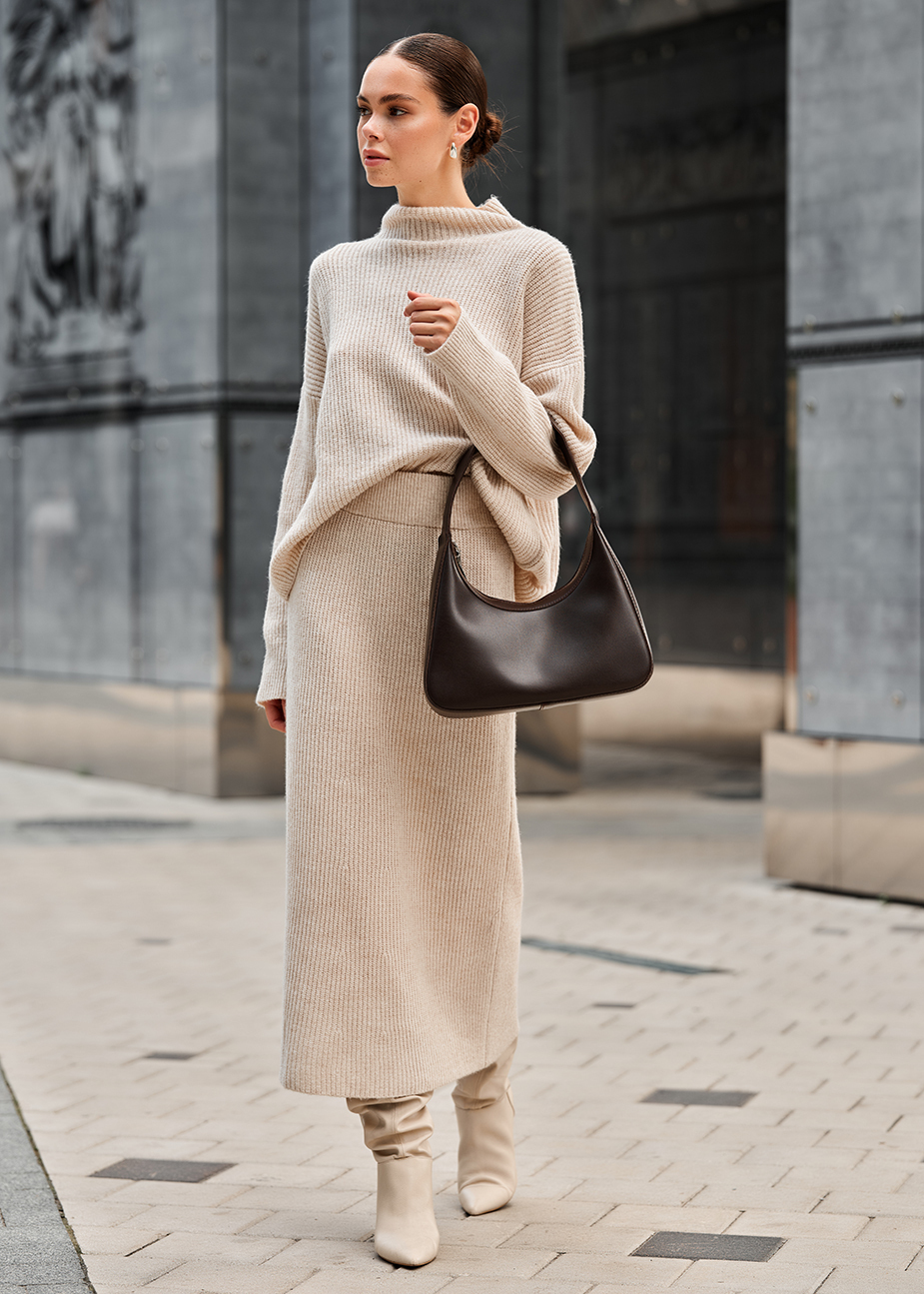 Costum tricotat de damă Staff soft beige oversize