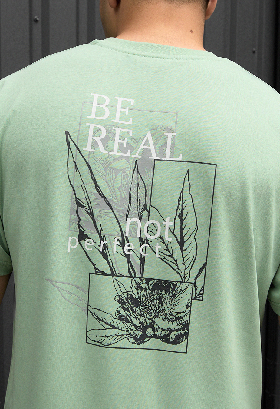 Tricou Staff be real