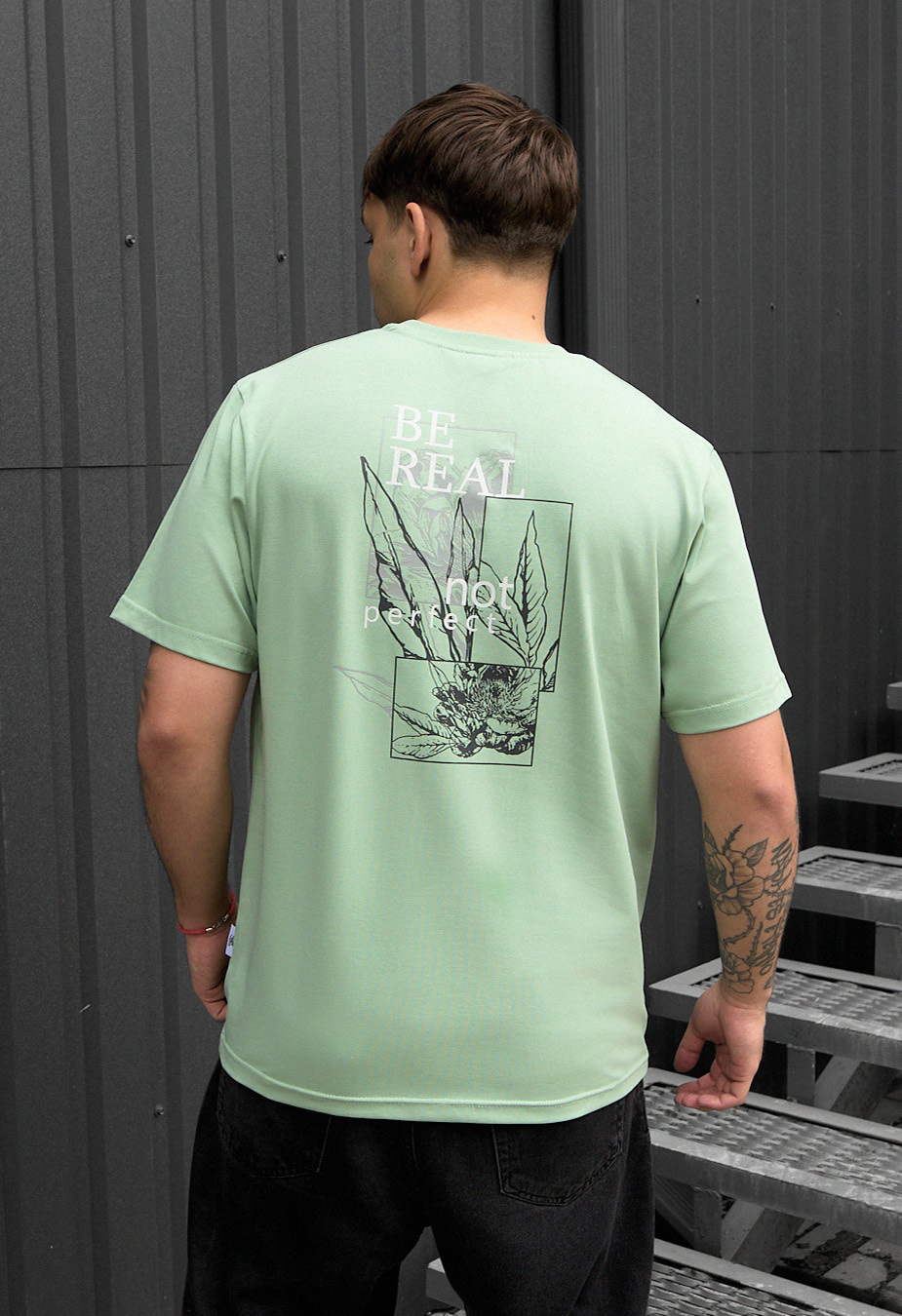 Tricou Staff be real