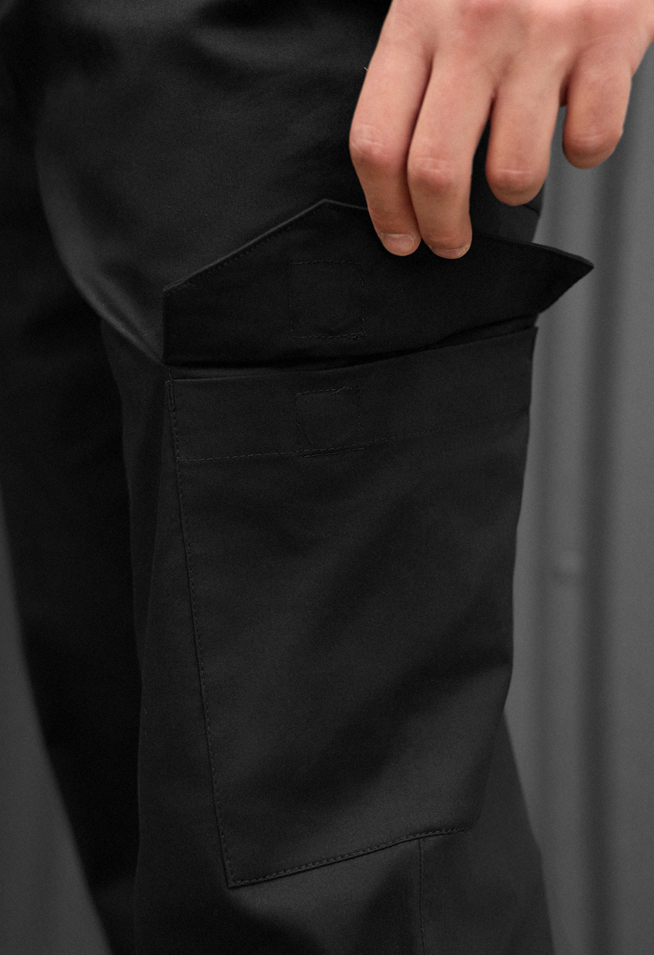 Pantaloni Staff cargo kas black