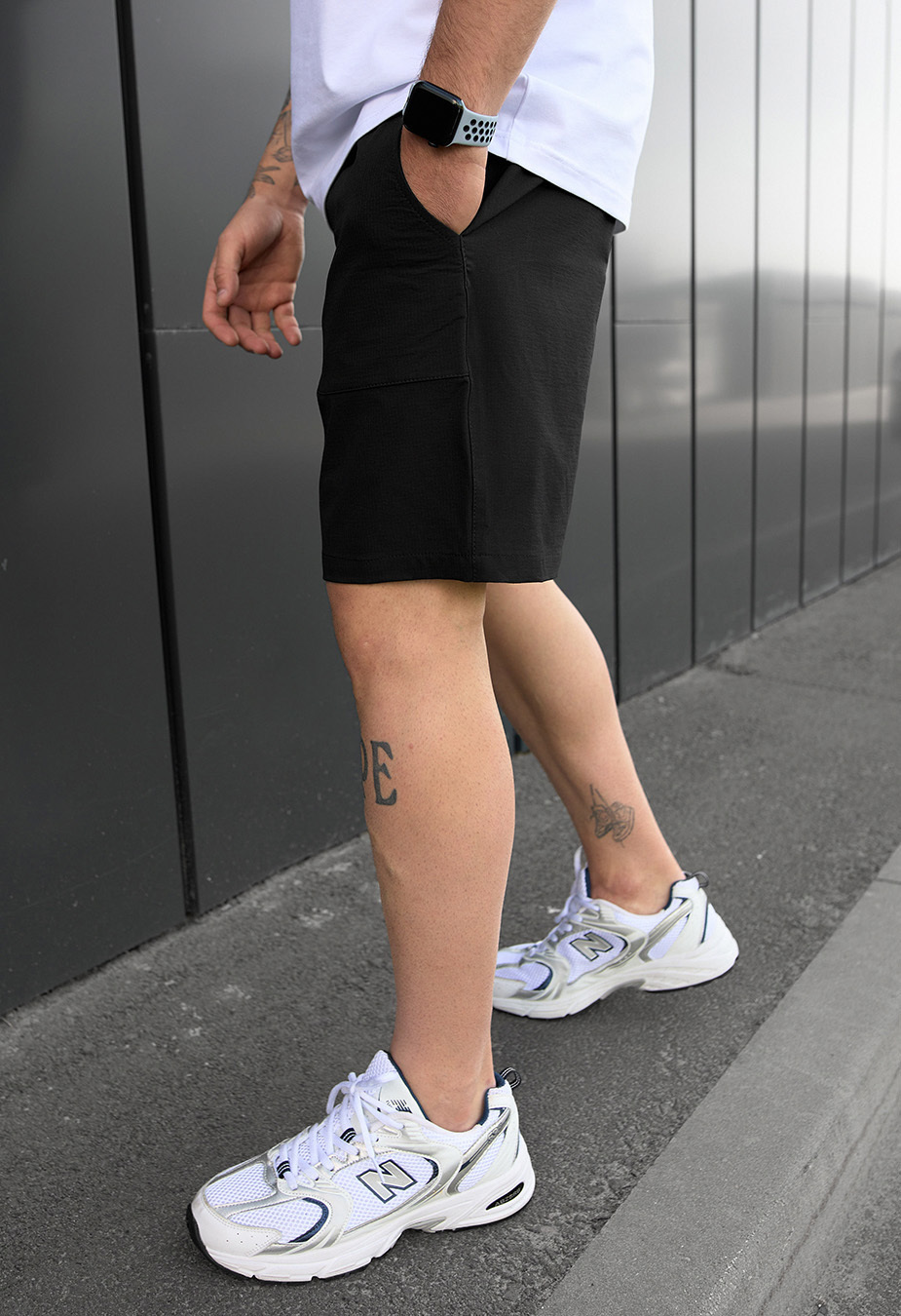 Pantaloni chinos scurți Staff mac black