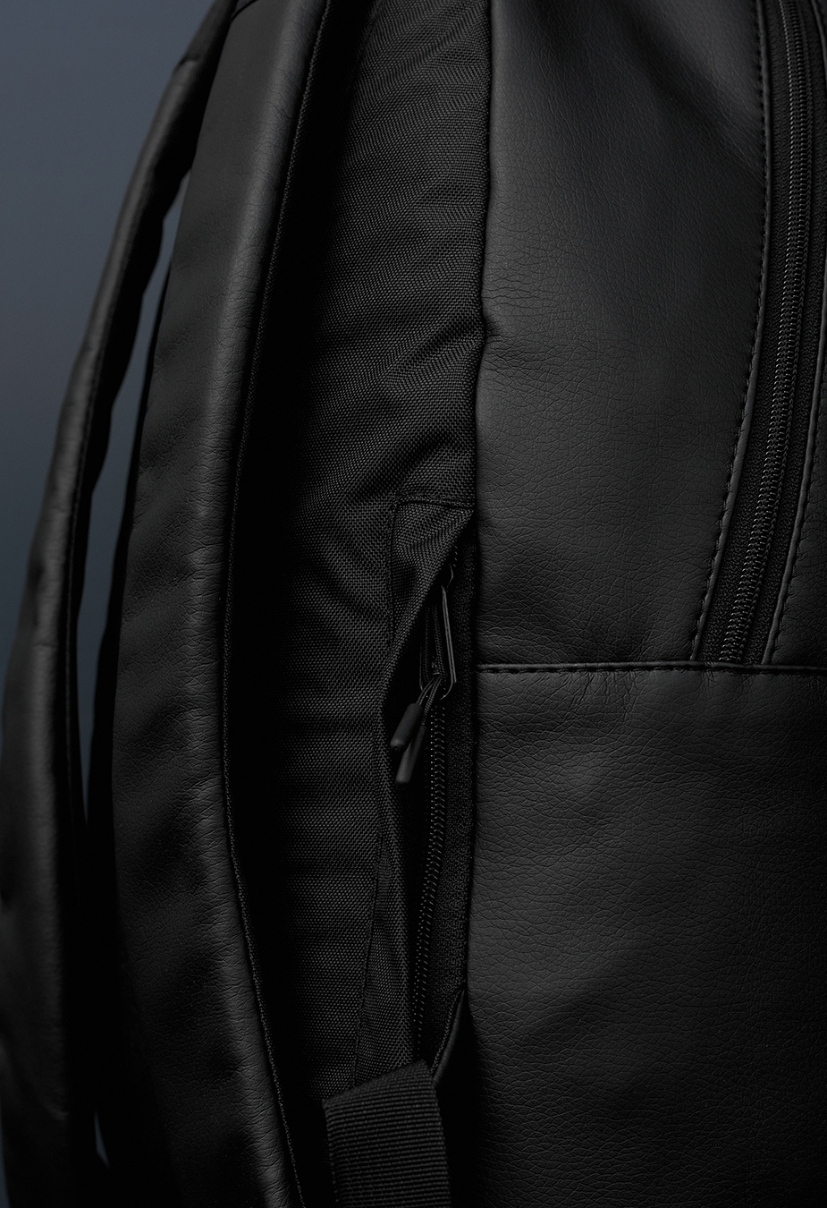 Rucsac Staff op 19L black leather