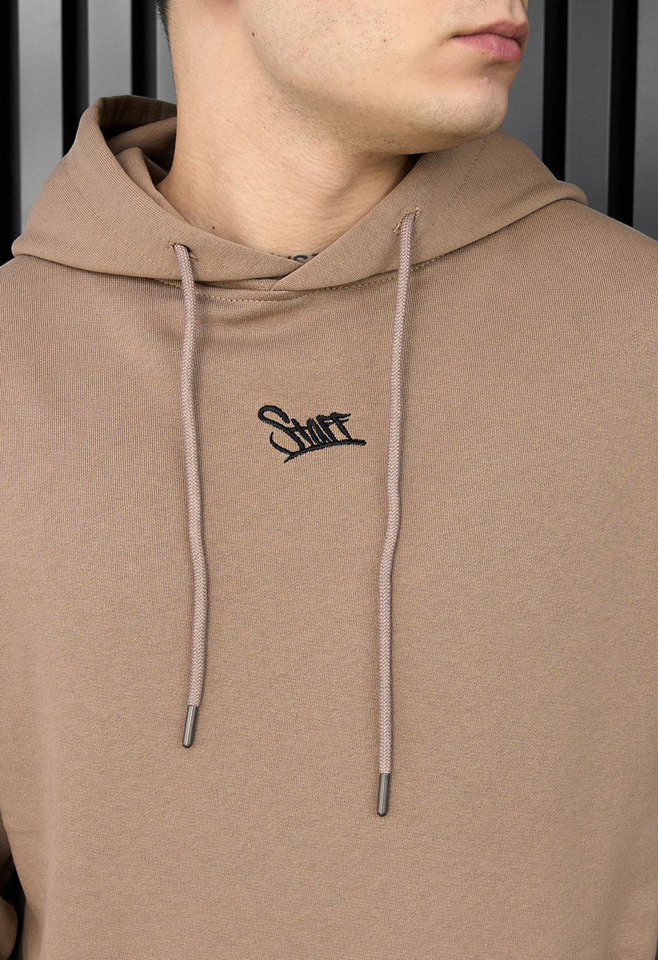Hanorac Staff brown logo